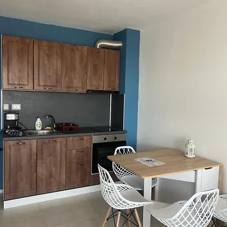 Marina K-s Triumph Апартамент *