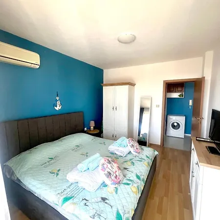 Апартамент Marina K-s Triumph *