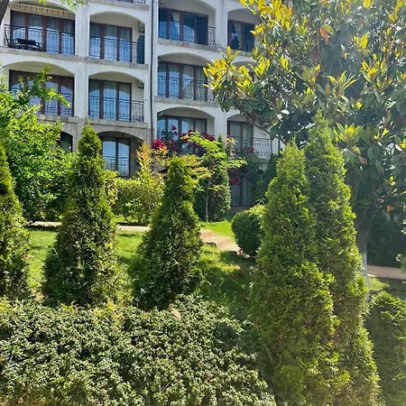 Marina K-s Triumph アパート