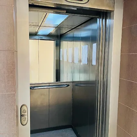 Marina K-s Triumph アパート *