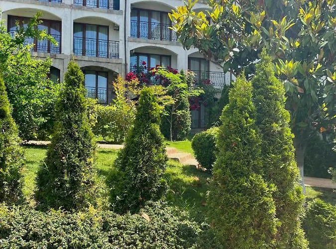 Marina K-s Triumph Apartment