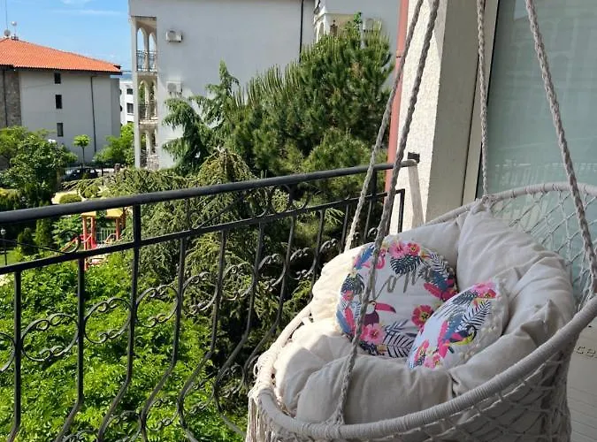 Marina K-s Triumph Daire Sveti Vlas