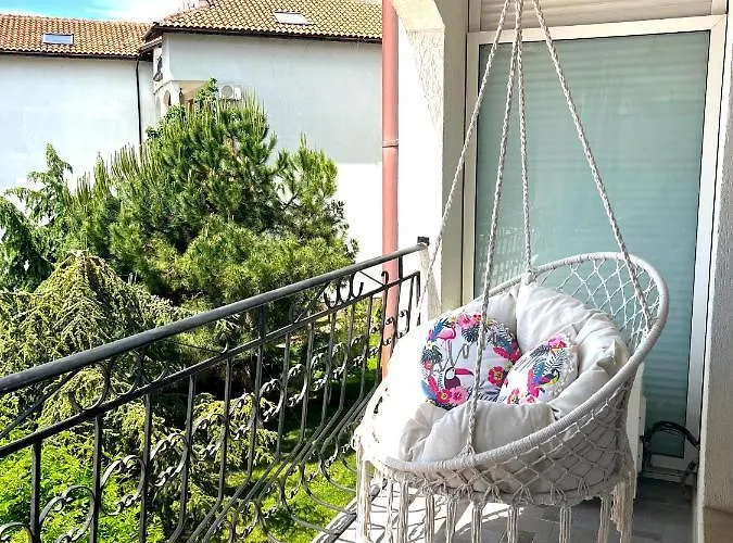 Marina K-s Triumph Daire Sveti Vlas